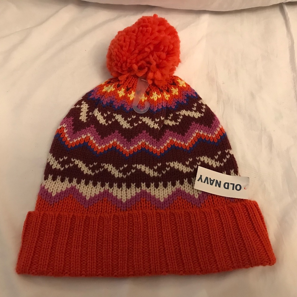 NWT Old Navy Pom-Pom Winter Hat and Scarf Set